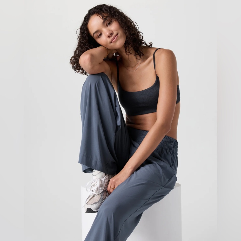 Vuori Wide-Leg Lounge Pants in Slate - Picture 2 of 8